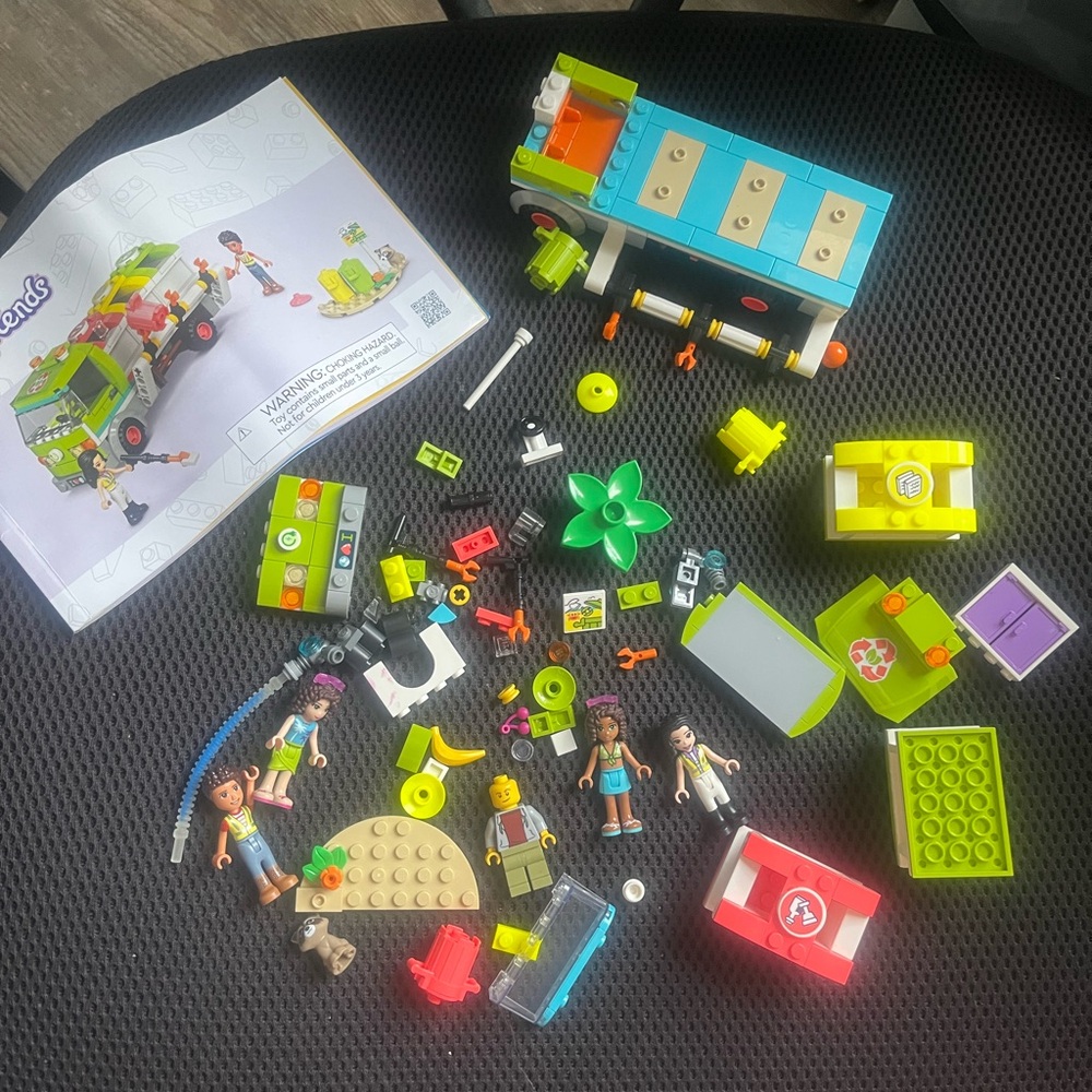 LEGO Friends Recycling Truck Set